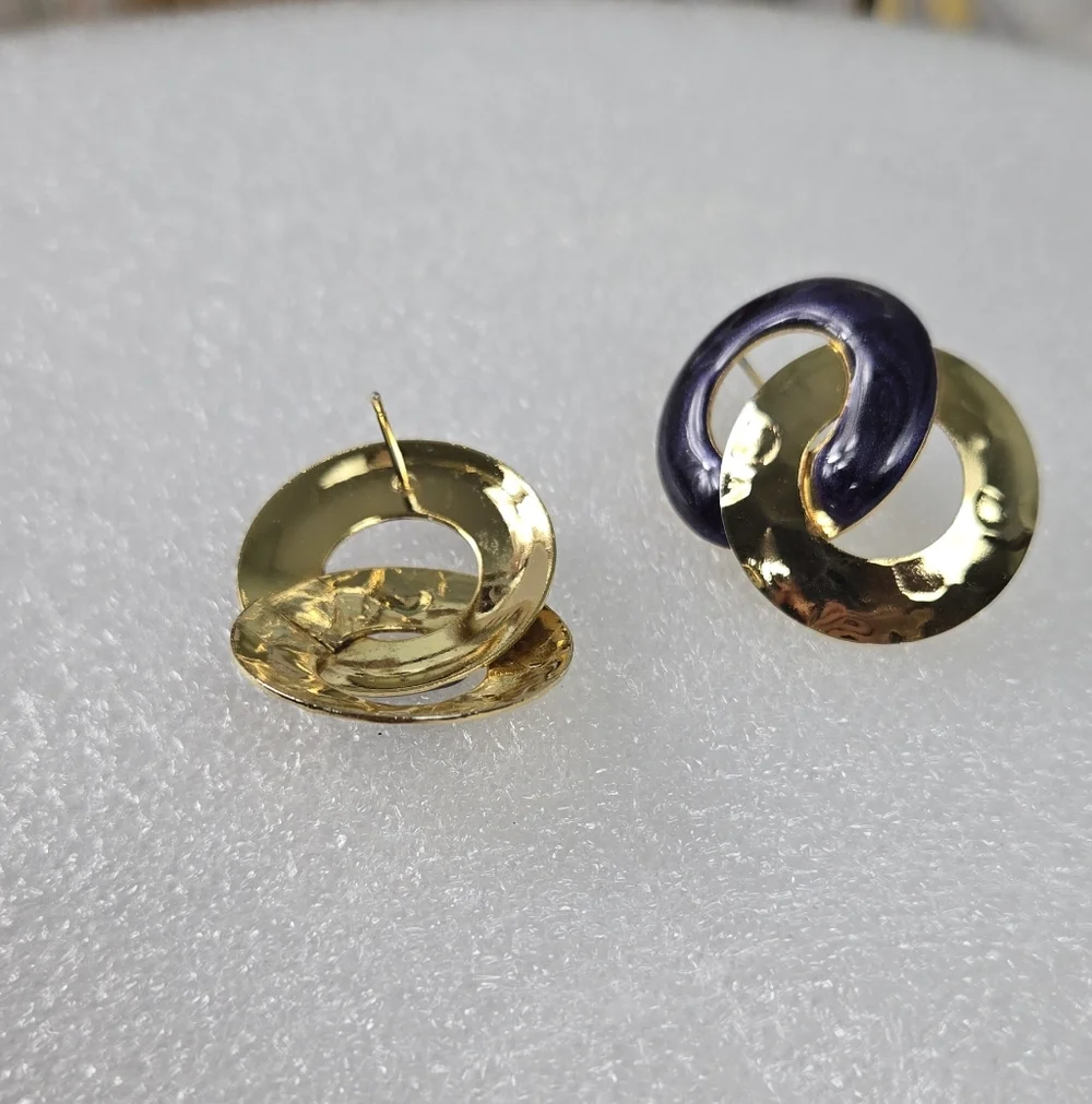 Elegant Purple and Gold Interlinked Earrings Stud Earrings - Picture 10 of 14